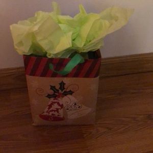 Shell giftwrap